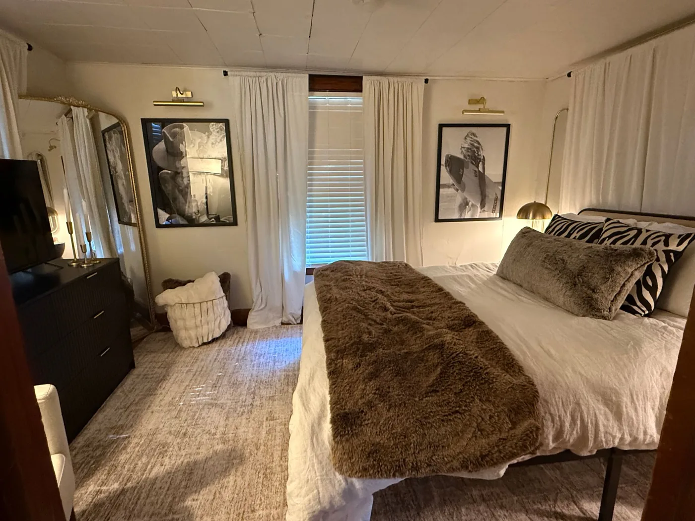 Bedroom with window and closet