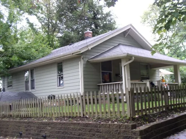 House at 201 E 16th Street