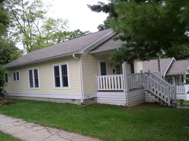 House at 301 N Jefferson Street